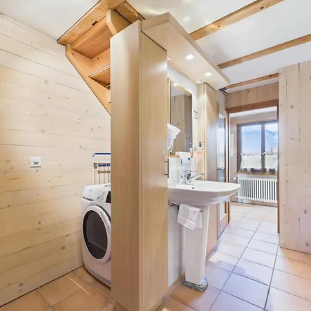 Guardian Gate * Iseltwald